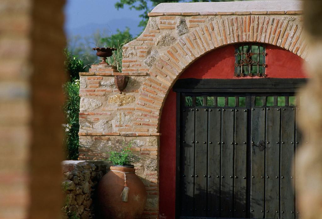 La Casona De Valfrio- Adults Only Pension Collado  Buitenkant foto