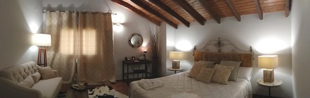 La Casona De Valfrio- Adults Only Pension Collado  Buitenkant foto